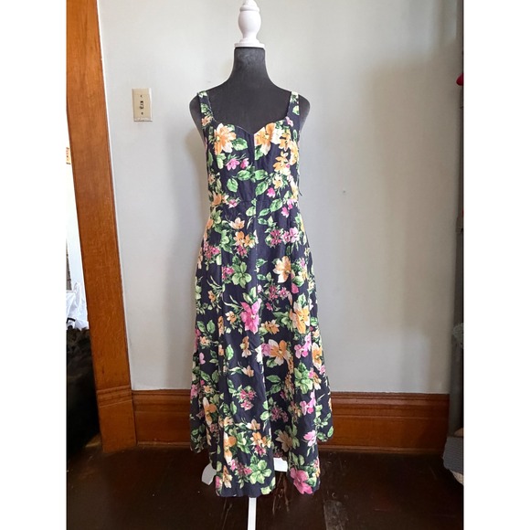 Dresses & Skirts - Long floral linen blend Lagenlook maxi boho dress. beachy coastal flowy medium